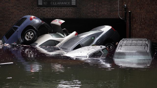 What happens to cars swamped by Sandy?