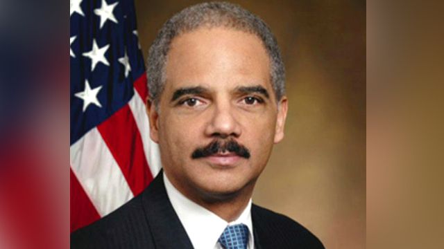 Over 30 Lawmakers Call for Holder's Resignation