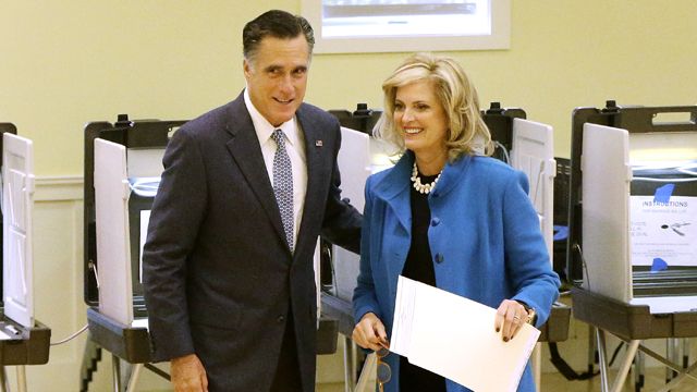 Romney votes before last minute campaigning in swing states