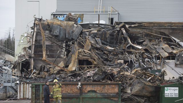 Around the World: Explosion rips through plant in Quebec