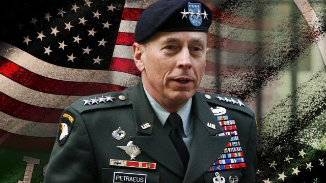 FBI agent's behavior questioned in Petraeus probe