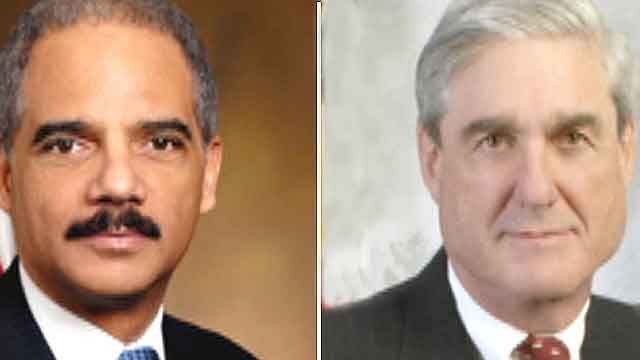 Holder, Mueller face mounting questions on Petraeus probe