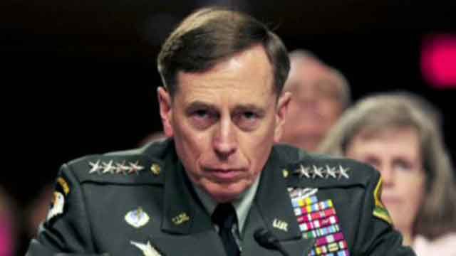 Petraeus agrees to testify before House, Senate