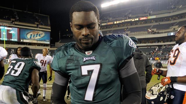 Keeping Score: Should Vick Play With Broken Ribs?