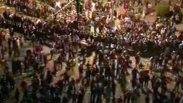 Egyptian Army, Police, Protesters Clash in Tahrir Square