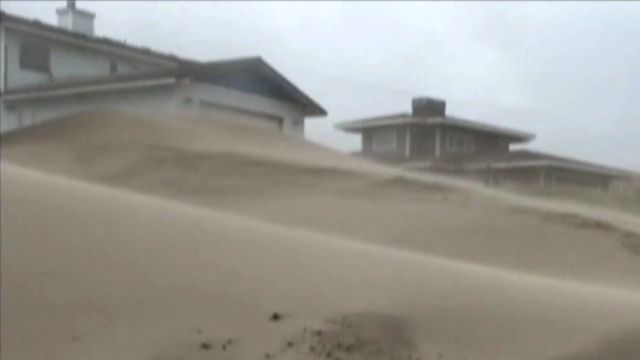 Sand Storm Causes Gritty Mess in Oregon