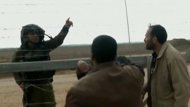 Shooting at Israel-Gaza border threatens truce