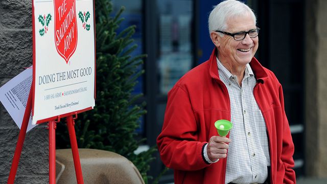 City blocks Salvation Army bell ringers over panhandling ban