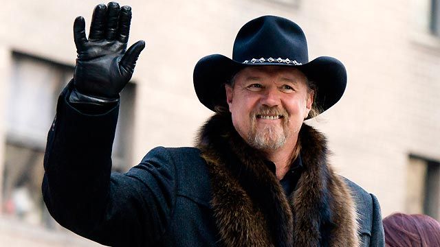 Trace Adkins Talks About His ACA Co-Host