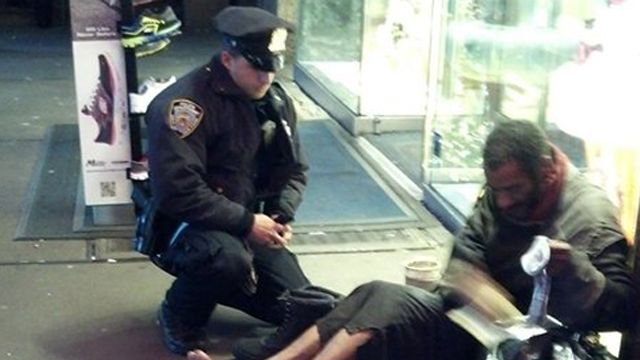Fox Flash: NYPD Officer’s act of kindness