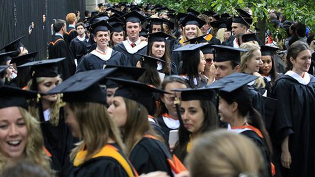 Danger signs of the student loan bubble