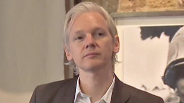Assange Defends Actions in Newspaper