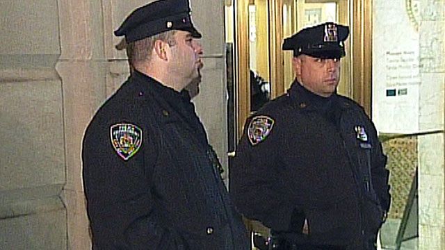 Police Increase Security Around New York Banks