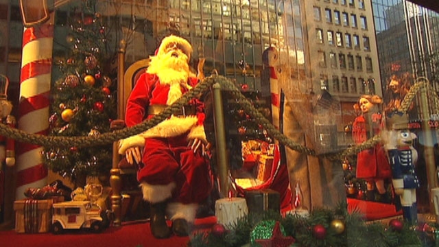More Retailers Say 'Merry Christmas'