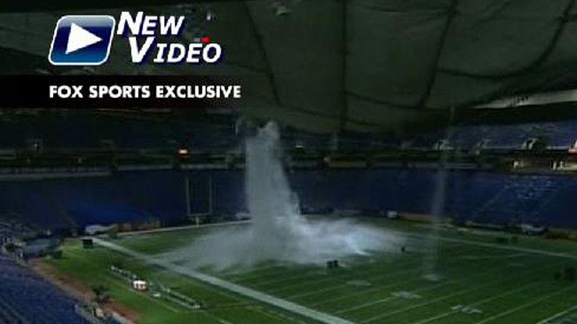 Inside Metrodome As Roof Collapses 