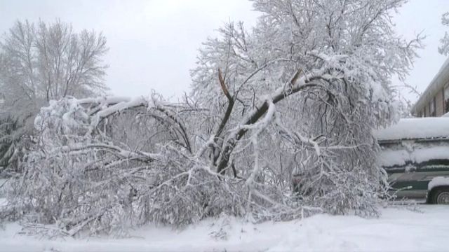 Blizzard Cripples Midwest