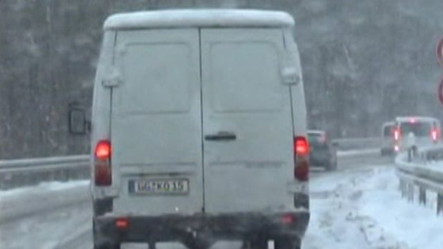 Around the World: Heavy Snow Hits Germany