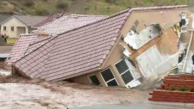 Caught on Tape: Flood Washes Away Arizona Home
