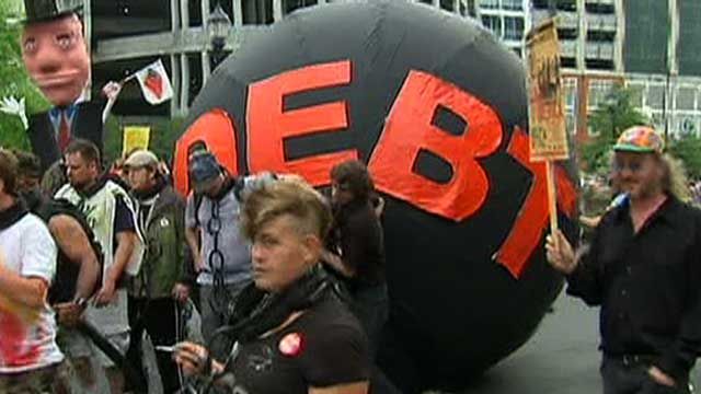 Protests Outside Bank of America's Annual Meeting | Fox News Video